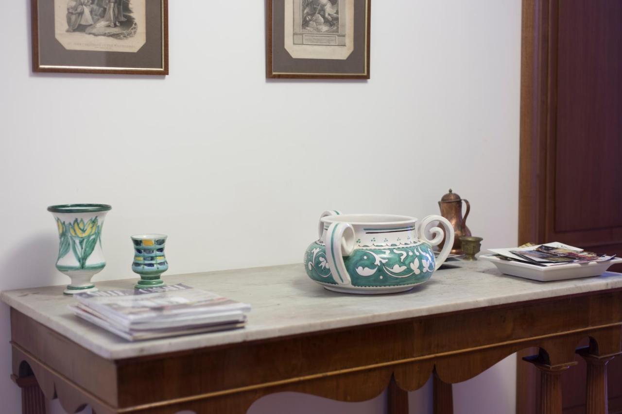 San Gregorio Luxury Apartments Napels Buitenkant foto
