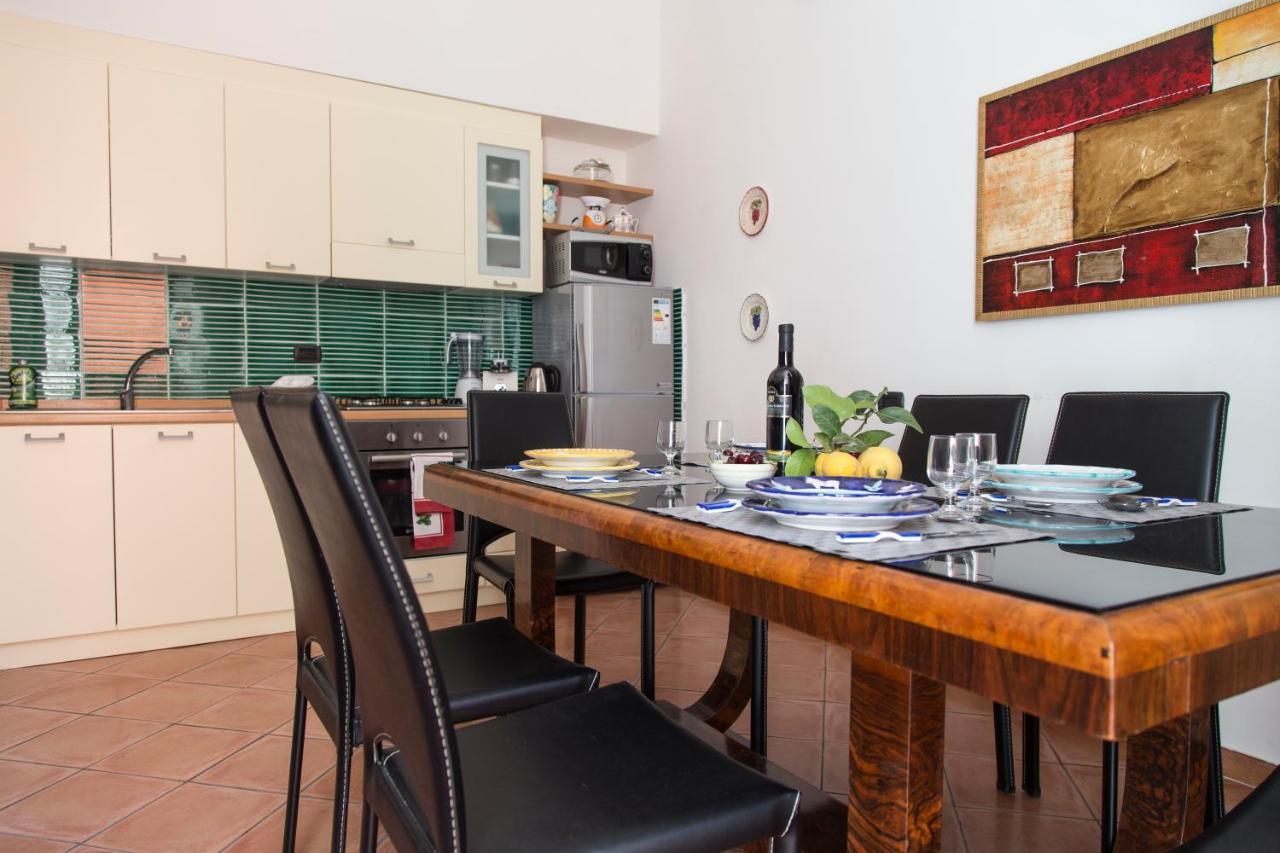 San Gregorio Luxury Apartments Napels Buitenkant foto